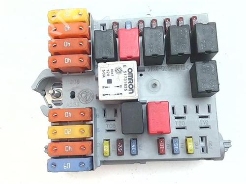 Used Fuse box Fuse box 38385200 38385200