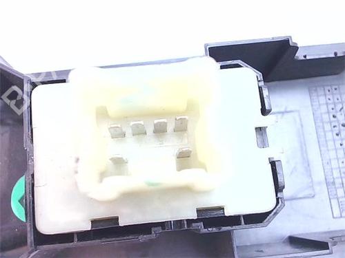 Right front window switch RENAULT CAPTUR I (J5_, H5_) 1.5 dCi 90 (J5N4, J5M5, J5MW, J5M6, J5AL, J5AJ) | BP38351879I26 - Image 2