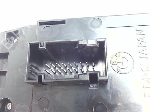 Left front window switch BMW 1 (E81) 118 d | BP38394321I27 - Image 3