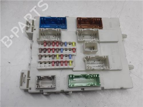 fuse-box-volvo-v40-hatchback-525-2012-2013-2014-2015-2016-2017-2018-2019-38363789 main image