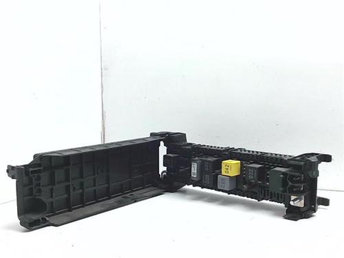 Used Fuse box Fuse box 38394596 38394596