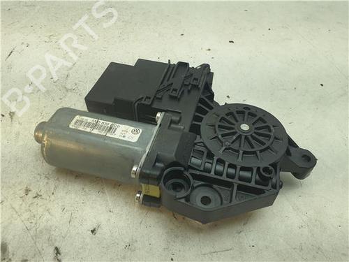 Used Right rear window motor Right rear window motor 38370466 38370466