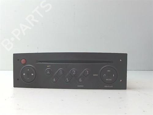 radio-renault-megane-ii-saloon-lm01_-2003-38354975 main image