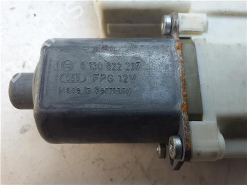 Left rear window motor BMW X3 (E83) xDrive 30 d | BP38368723E23 - Image 3