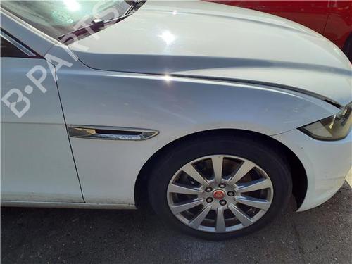 right-front-fenders-jaguar-xe-x760-2015-38397750 main image