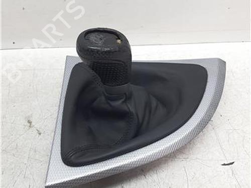shift-knob-bmw-1-e81-2006-2007-2008-2009-2010-2011-2012-38365825 main image
