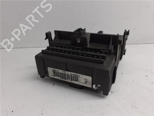 Fuse box RENAULT VEL SATIS (BJ0_) 2.2 dCi (BJ0E, BJ0F) | BP38404591E1 - Image 2