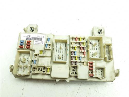 Used Fuse box Fuse box 38374168 38374168
