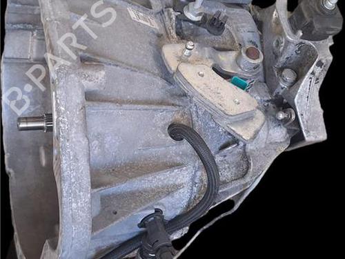 gearbox-renault-megane-ii-saloon-lm01_-2003-38374549 main image