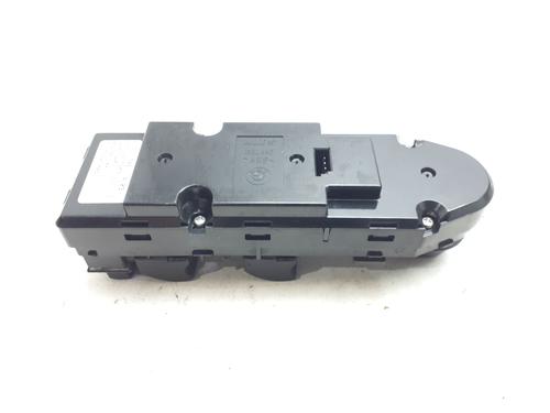 Left front window switch BMW 5 (E60) 520 d | BP38333785I27 - Image 3