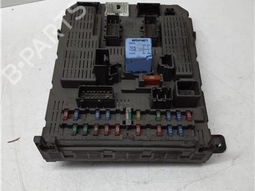 Used Fuse box Fuse box CITROËN C5 I (DC_) 2.0 HDi (DCRHZB, DCRHZE) (109 hp) 39955782 39955782