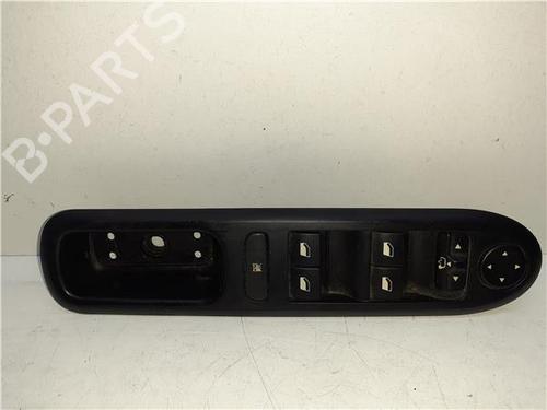 Used Switch Switch PEUGEOT 407 (6D_) 2.0 HDi 135 (6DRHRH, 6DRHRE, 6DRHRG, 6DRHRJ) (136 hp) 39955725 39955725