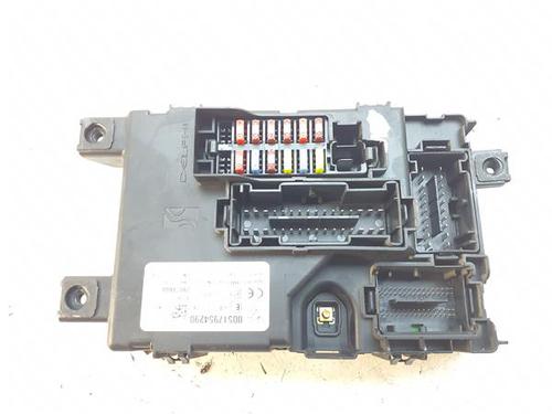 Used Fuse box Fuse box 38370092 38370092