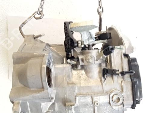 Gearbox VW PASSAT B6 (3C2) 1.6 TDI | BP38702605M3 - Image 2
