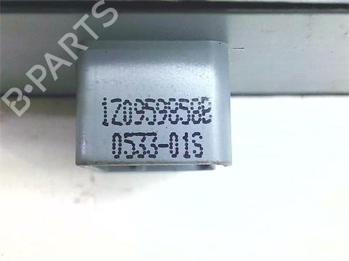 Left front window switch SKODA YETI (5L) 1.2 TSI | BP38398661I27 - Image 3