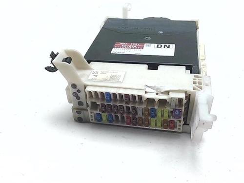 Used Fuse box Fuse box 38384419 38384419