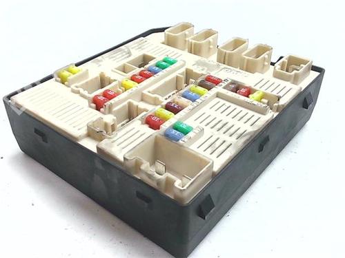 Fuse box RENAULT MEGANE IV Saloon 1.5 dCi 90 (LVA1) | BP38386044E1 - Image 2