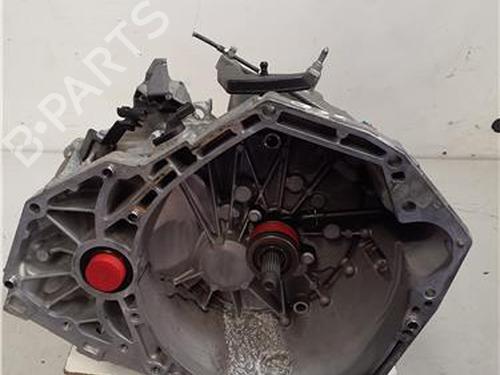 gearbox-dacia-duster-hs_-2010-2011-2012-2013-2014-2015-2016-2017-2018-38373584 main image