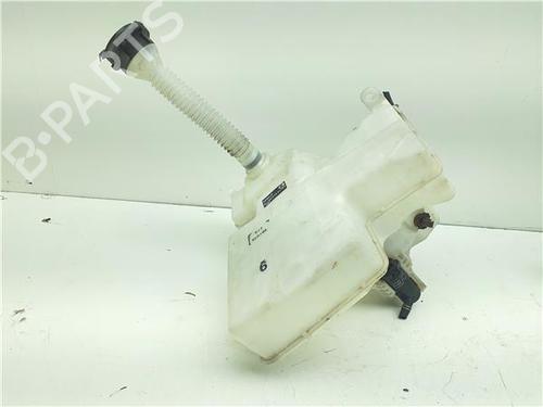 windscreen-washer-tank-lexus-gs-_l1_-2011-38368476 main image