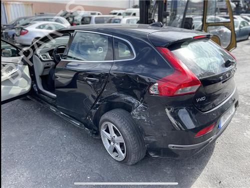left-front-door-volvo-v40-hatchback-525-2012-2013-2014-2015-2016-2017-2018-2019-38362621 main image