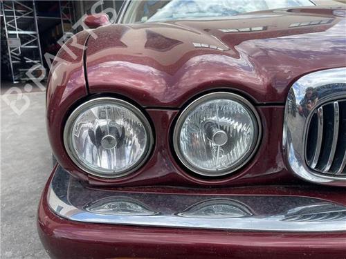 Used Right headlight Right headlight JAGUAR XJ (X300, X330) 6 Sovereign 4.0 (241 hp) 40087489 40087489