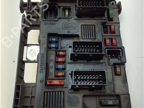 Used Fuse box Fuse box 38367590 38367590
