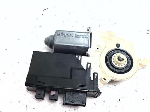 Rudehejsemotor forskærm højre Rudehejsemotor forskærm højre 38389522 38389522