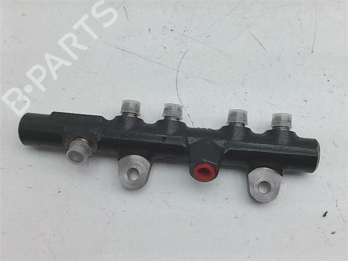 Used Injection rail Injection rail 38399436 38399436