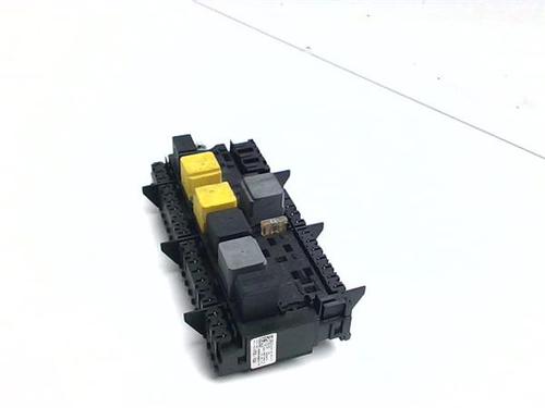 Used Fuse box Fuse box 38373881 38373881