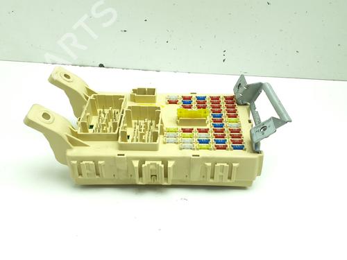 Used Fuse box Fuse box 38335471 38335471