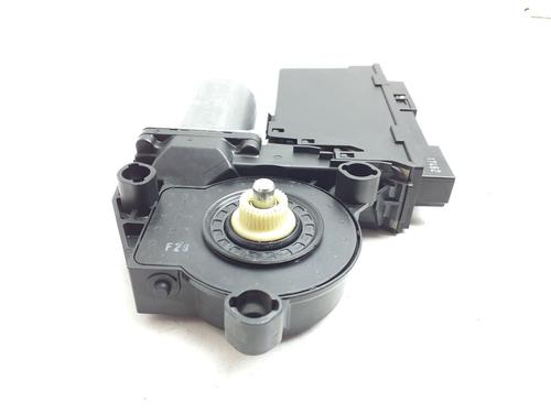 Left front window motor AUDI A4 B6 (8E2) 1.9 TDI | BP39094103E21 - Image 3