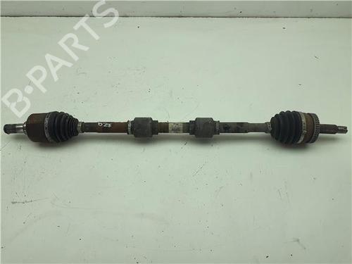 right-front-driveshaft-kia-carens-iv-2013-38376331 main image