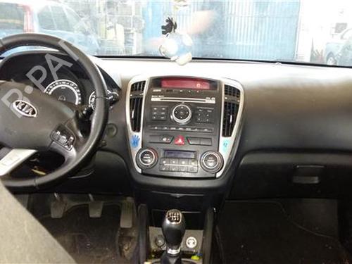 Fuse box KIA CEED (CD) 1.6 CRDi 115 | BP38357546E1 - Image 10