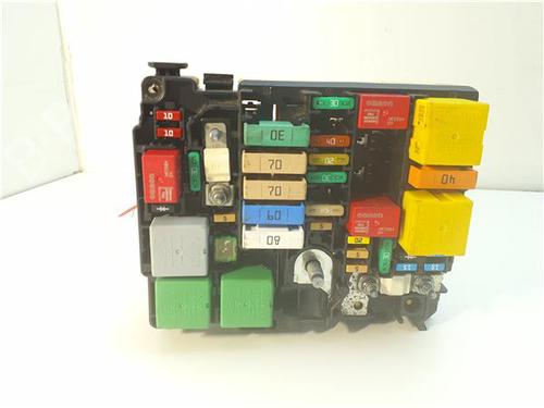 Used Fuse box Fuse box CITROËN C4 CACTUS 1.6 BlueHDi 100 (99 hp) 39945468 39945468