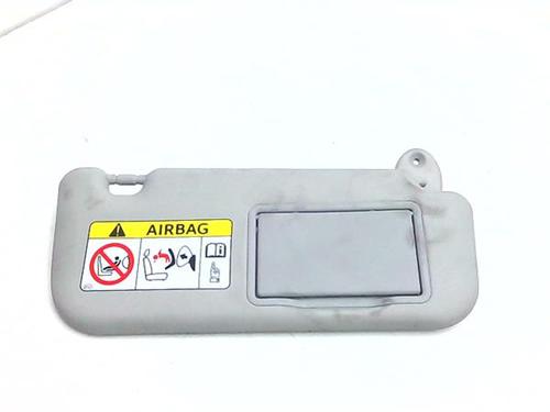 Used Right sun visor Right sun visor TOYOTA AURIS Estate (_E18_) 1.8 Hybrid (ZWE186_, ZWE186R, ZWE186H) (136 hp) 39958001 39958001