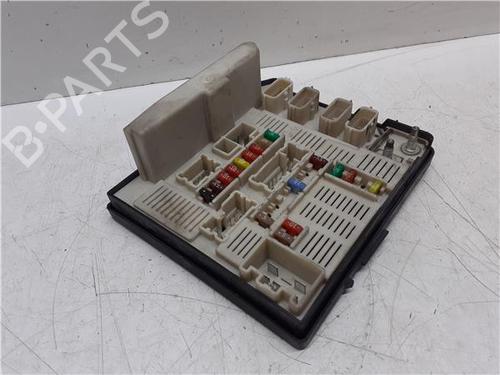 Used Fuse box Fuse box 38361169 38361169