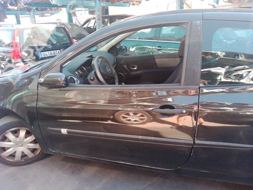 left-front-door-renault-clio-iii-br01-cr01-2005-2006-2007-2008-2009-2010-2011-2012-2013-2014-38334667 main image
