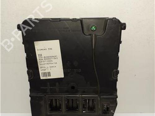 Used Fuse box Fuse box 38356941 38356941