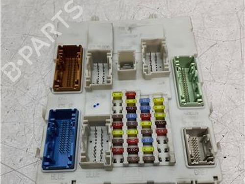 fuse-box-ford-focus-iii-saloon-2010-2011-2012-2013-2014-2015-2016-2017-2018-2019-2020-38364888 main image