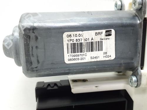 Left front window motor SEAT LEON (1P1) 2.0 TDI 16V | BP38593914E21 - Image 2