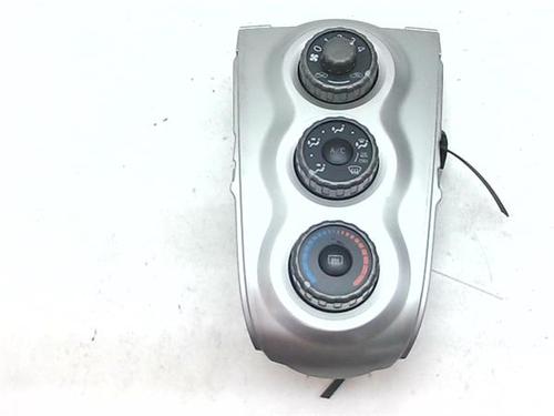 Used Climate control Climate control 38353143 38353143