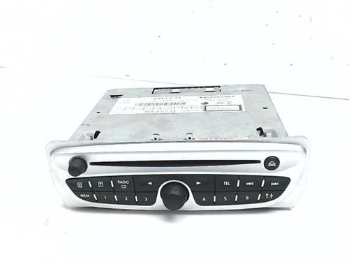 radio-renault-megane-ii-saloon-lm01_-2003-38375027 main image