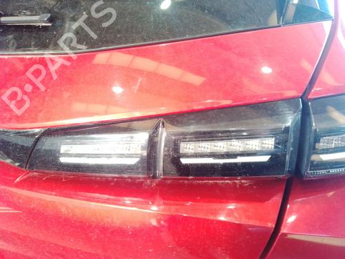 Used Right tailgate light Right tailgate light PEUGEOT 308 III (FB_, FH_, FP_, F3_, FM_) PureTech 130 (FPHNSL, FPHNST) (131 hp) 38400396 38400396