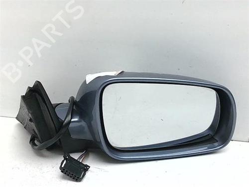 Specchietto retrovisore destro Specchietto retrovisore destro SKODA SUPERB I (3U4) 1.9 TDI (130 hp) 38368186 38368186