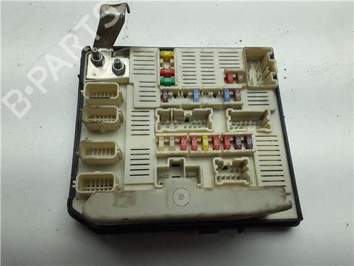 Used Fuse box Fuse box 38368779 38368779
