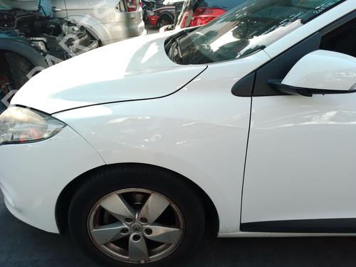 left-front-fenders-renault-megane-iii-hatchback-bz01_-b3_-2008-38333523 main image