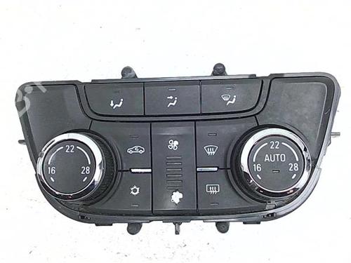 climate-control-opel-zafira-tourer-c-p12-2011-38397072 main image