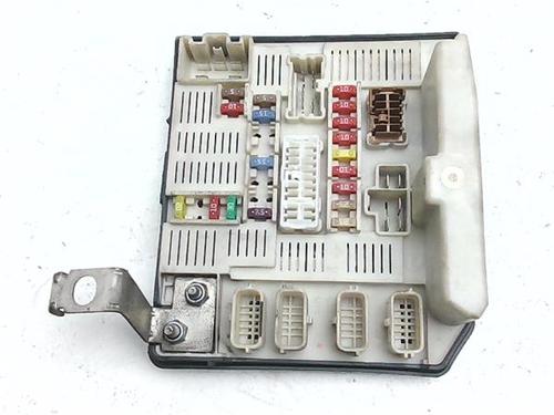 Used Fuse box Fuse box 39451656 39451656