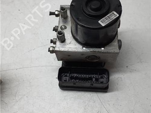 Used ABS pump ABS pump TOYOTA YARIS (_P13_) 1.3 (NSP130_, NSP130) (99 hp) 38364097 38364097