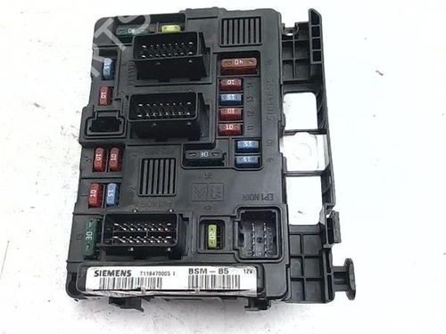 Used Fuse box Fuse box CITROËN C5 I (DC_) 2.0 16V (DCRFNC, DCRFNF) (136 hp) 39955694 39955694